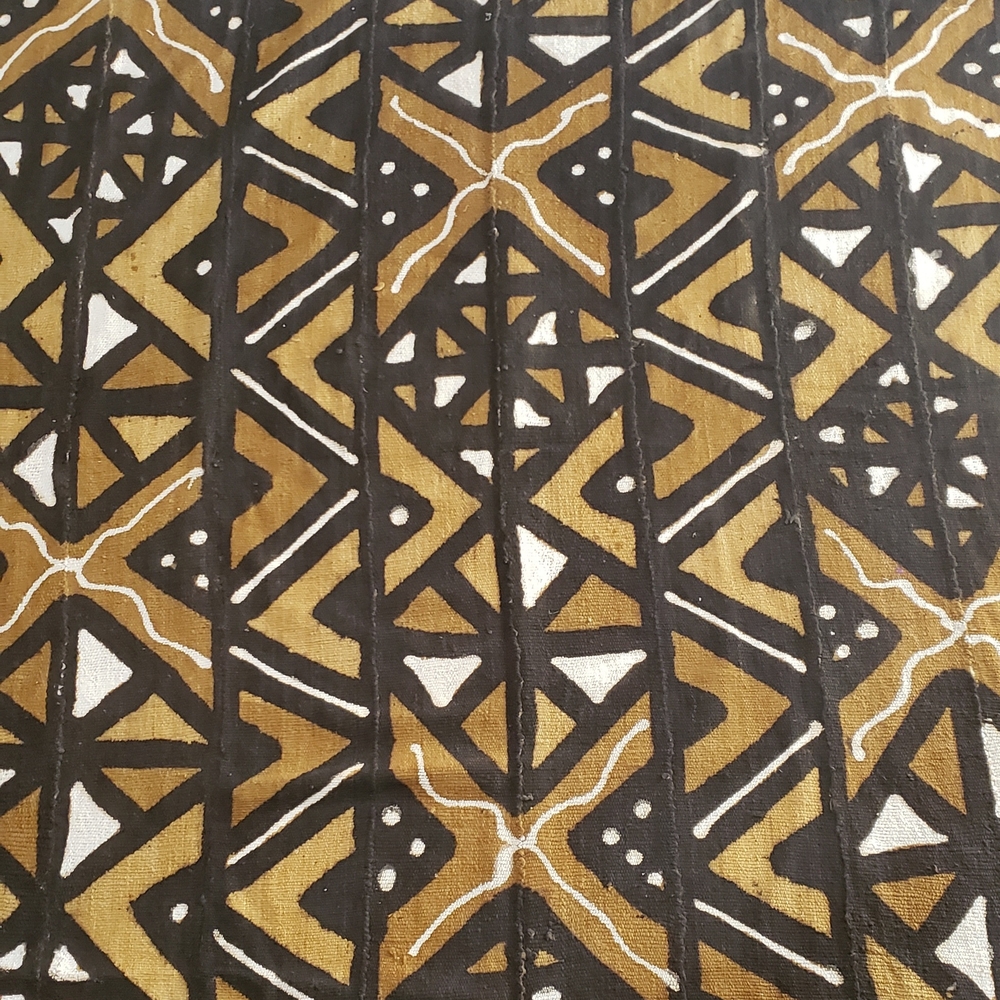 Geometric Pattern Mudcloth Throw Blanket - Black, White, and Gold